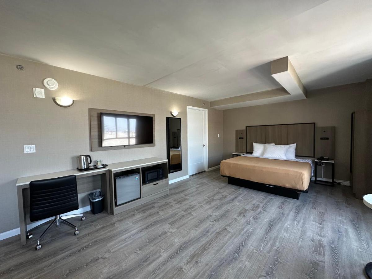 Regal Inn & Suites New York Laguardia Hotel Dış mekan fotoğraf