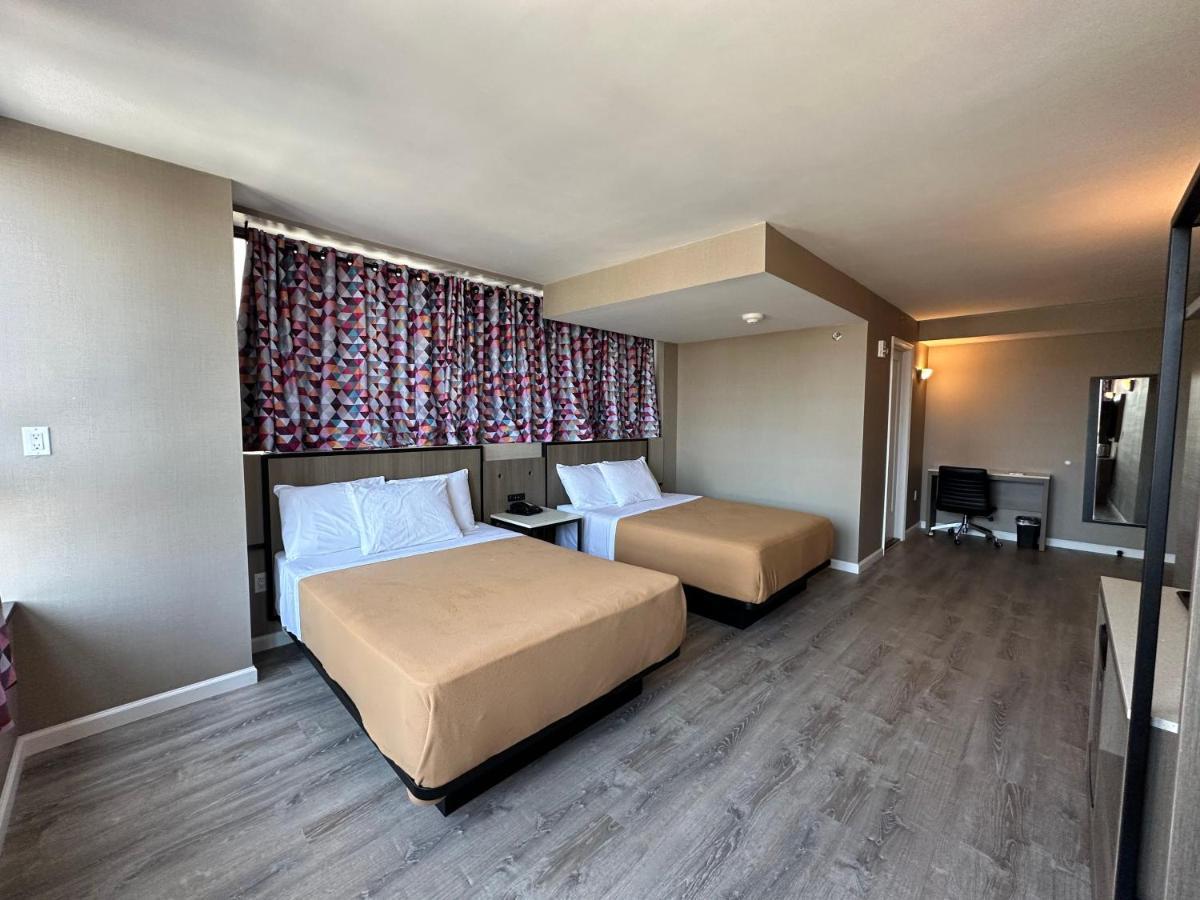 Regal Inn & Suites New York Laguardia Hotel Dış mekan fotoğraf
