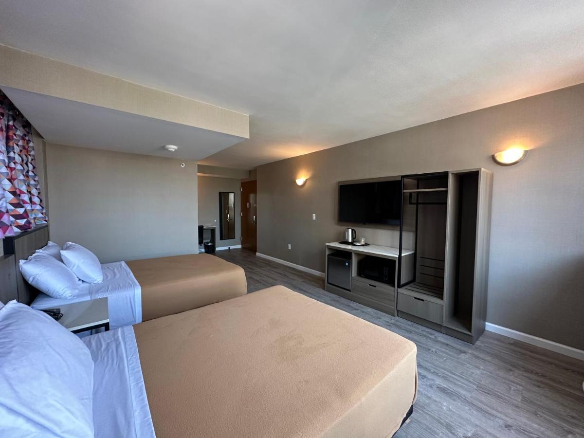 Regal Inn & Suites New York Laguardia Hotel Dış mekan fotoğraf