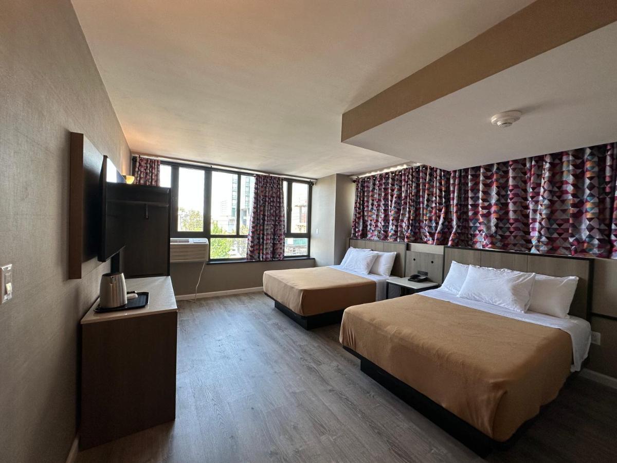 Regal Inn & Suites New York Laguardia Hotel Dış mekan fotoğraf